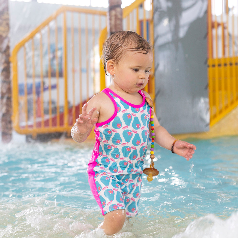 Baby bracelet and anklet by Nature's Child made with genuine baltic amber. Fits a baby from 3 months to 2 years old. Worn by all Australian children. Part of a green parenting style. natural parenting with healing properties. Cognac honey gold colour of rich amber. jewellery for babies, toddlers and children. Natural amber beaded bracelet for infants. 